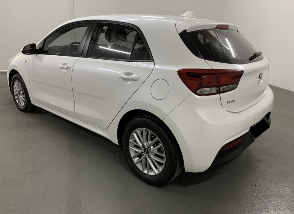 Kia Rio fastback lx
