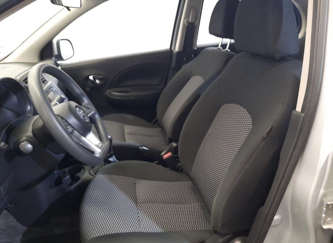 Nissan March Sense Mt