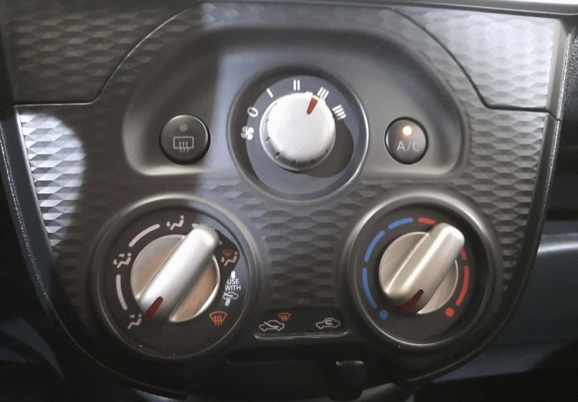 Nissan March Sense Mt