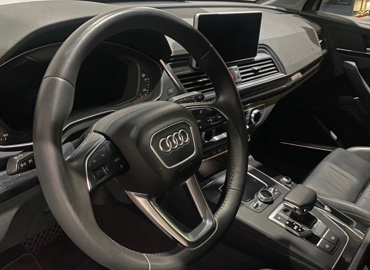 Audi Q5 45 TFSI Select