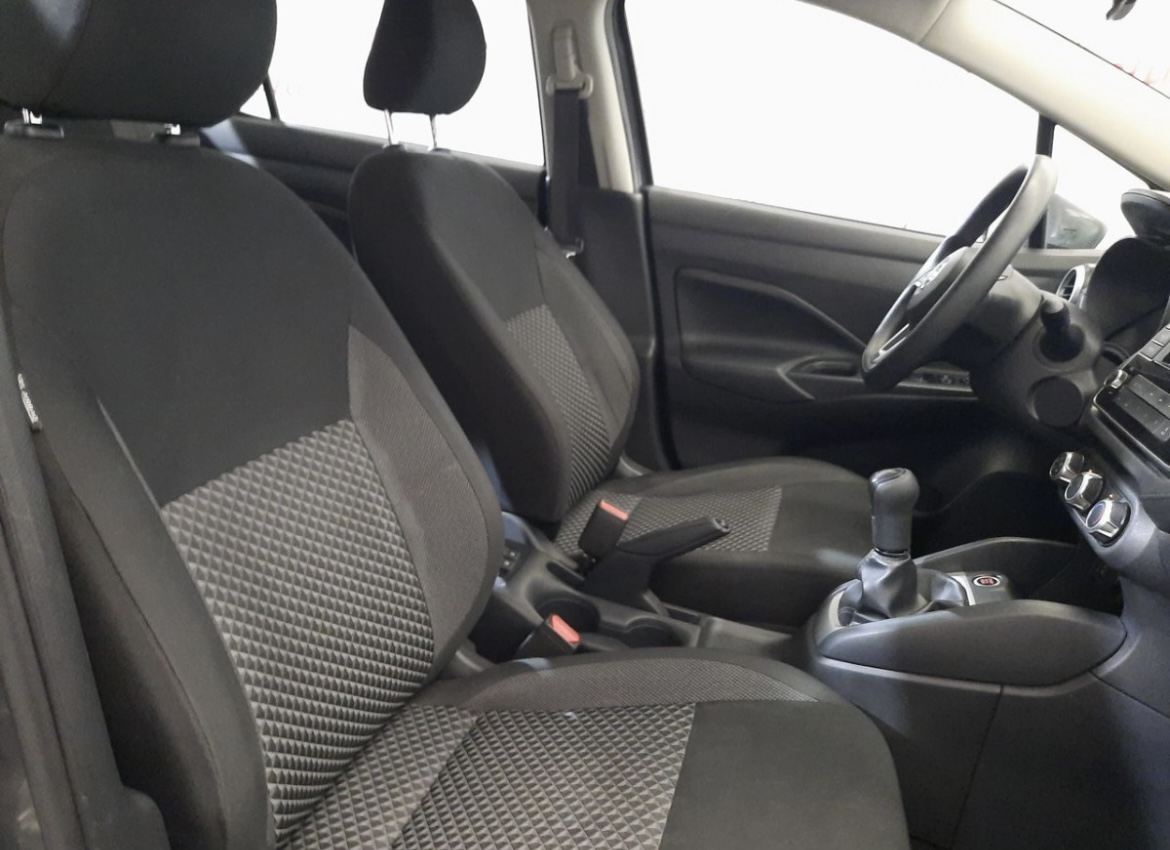 Nissan Versa Sense Ta