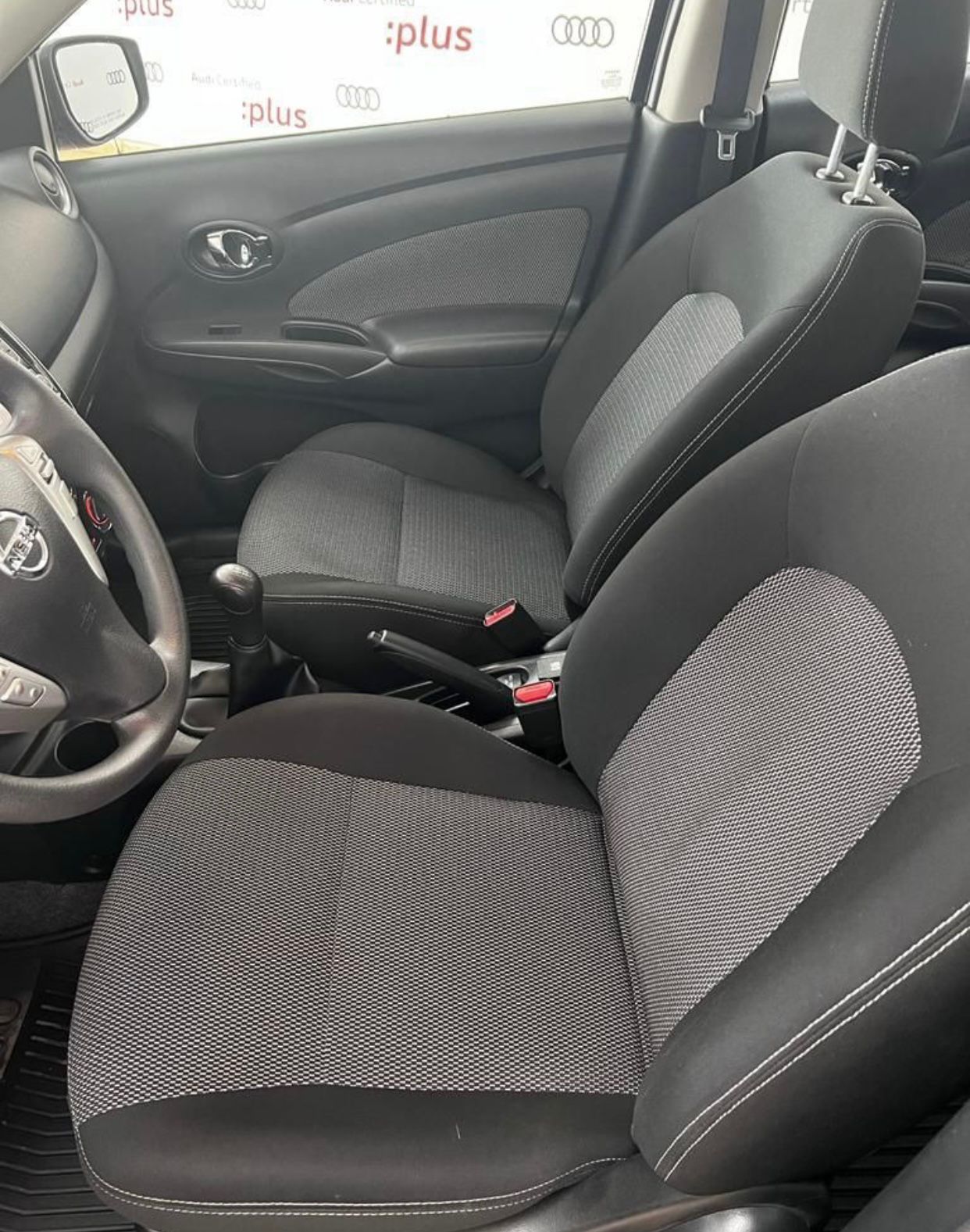 Nissan Versa Advance Mt