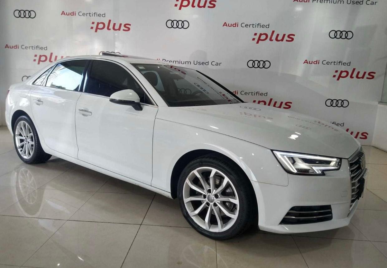 Audi A4 Select