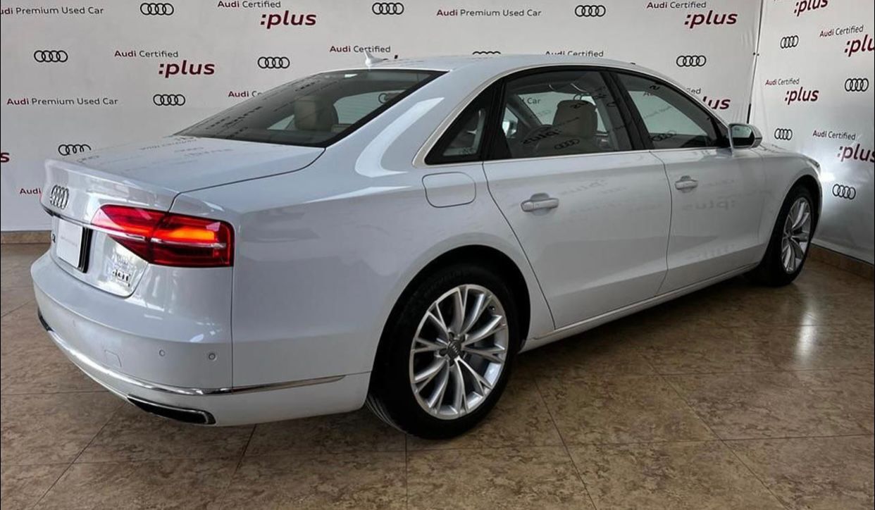 Audi A8 LWB Premium